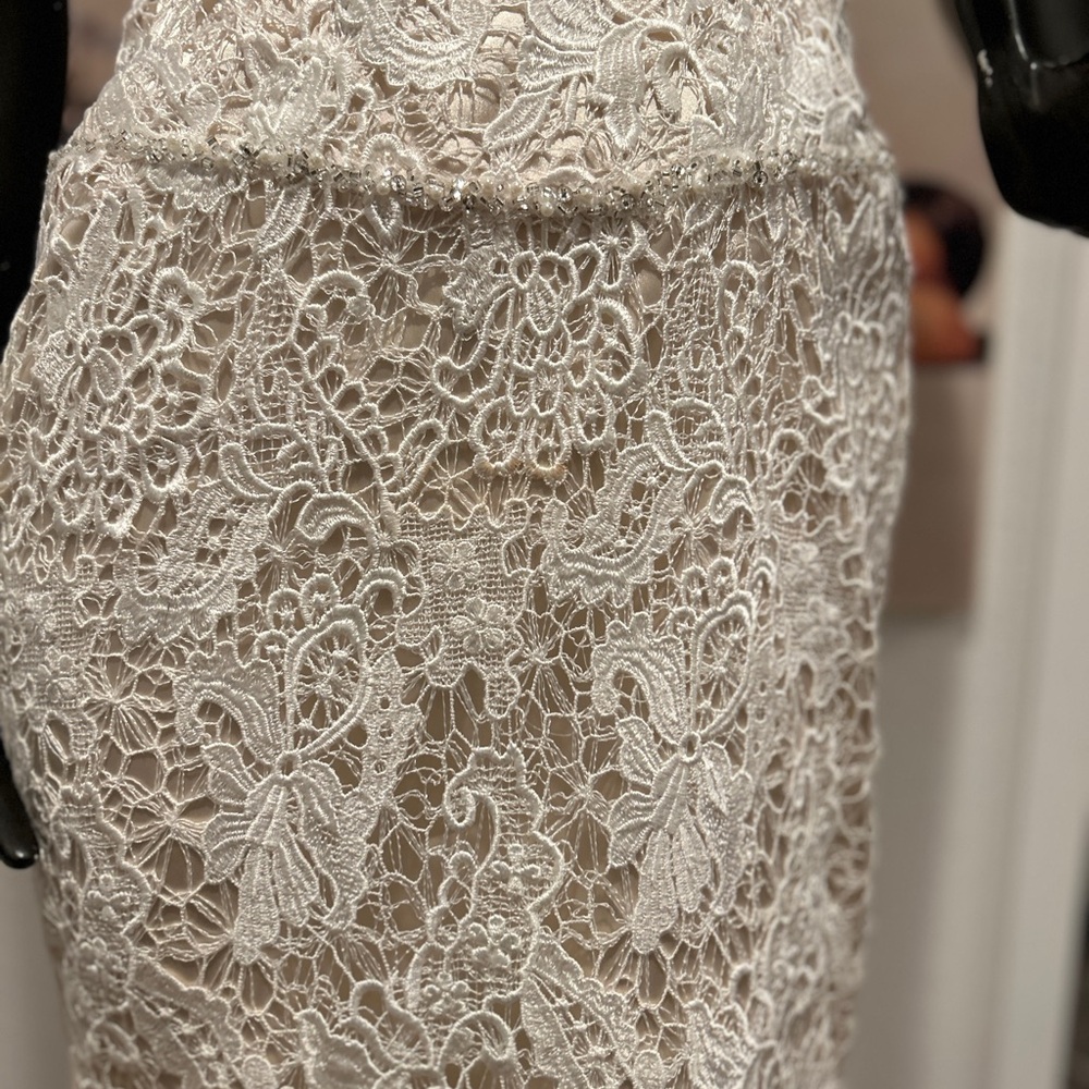 Elegant strapless lace wedding gown by Impression Bridal. - Picture 4 of 9